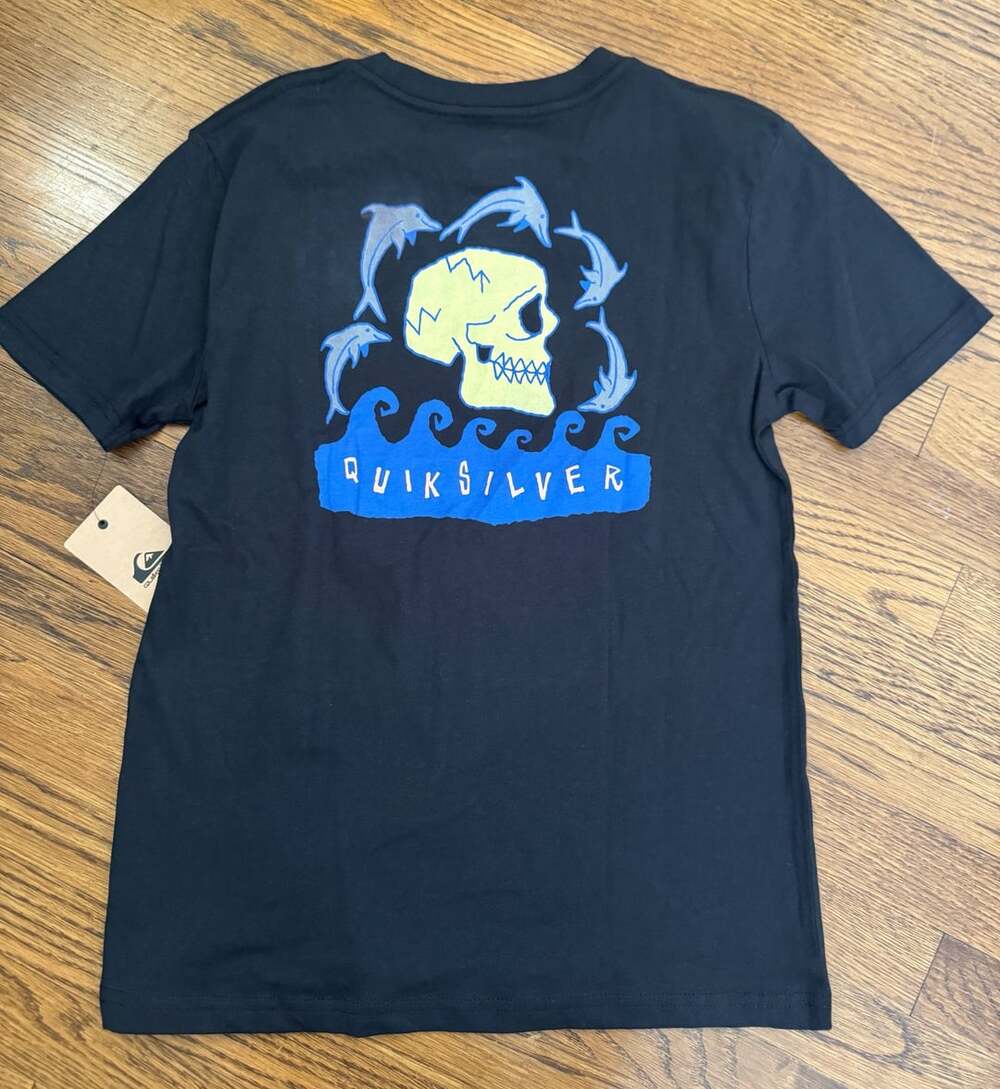 Youth Quiksilver Graphic T-Shirt Size M (10/12) Black Skull Dolphin Surf Tee